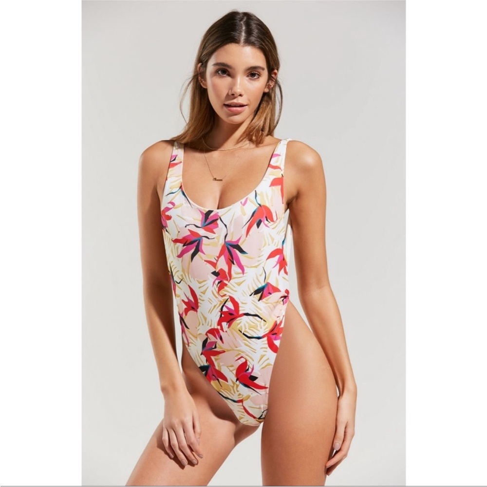 Women’s Tropical Floral Scoop-Back One-Piece Swimsuit - Pink Multi